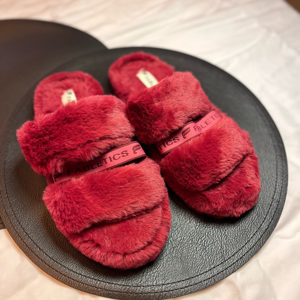 Fabletics Red Fuzzy Slippers